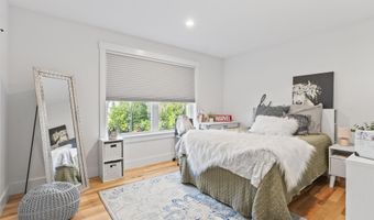 173 Tamrox Dr, Arundel, ME 04046