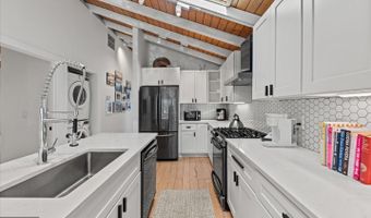 21170 1ST St, Dewey Beach, DE 19971