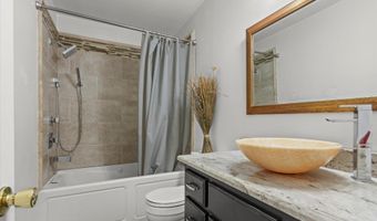1667 Davis Rd, Albertville, AL 35951