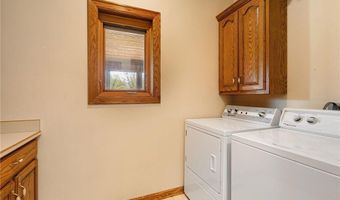 805 27th St SW, Austin, MN 55912