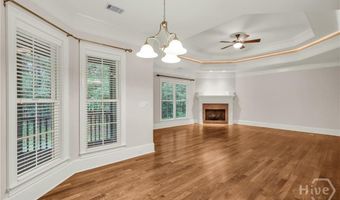 5 Pinebrook Ct, Savannah, GA 31405