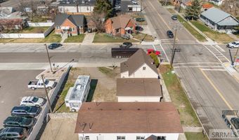 390 N Broadway St, Blackfoot, ID 83221