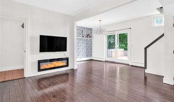 38 Padelford Ave, East Providence, RI 02915