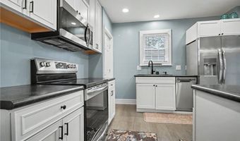865 Hartshorn St, Alliance, OH 44601