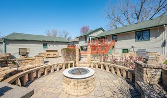 302 12th Ave NW, Altoona, IA 50009