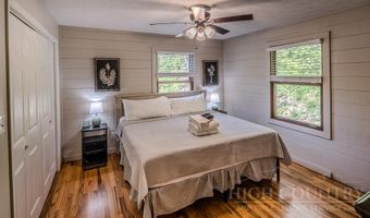 239 Dutch Treat Rd, Banner Elk, NC 28604