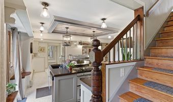10 Hamilton Hl, Glocester, RI 02829