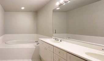 1555 N COLONIAL Ter 600, Arlington, VA 22209