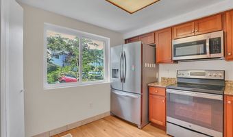 10 Valley Run Dr 10, Cromwell, CT 06416
