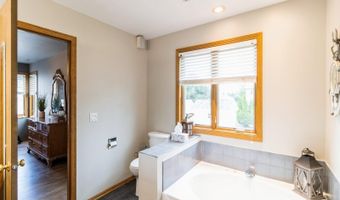 4600 Clemens Blvd, Ames, IA 50014