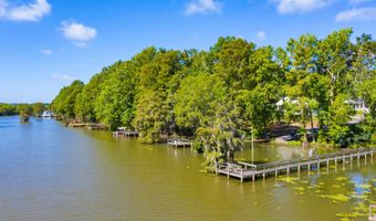 135 Stoudenmire Dr, Cameron, SC 29030
