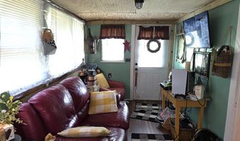 48 Fisher St, Andrews, NC 28901