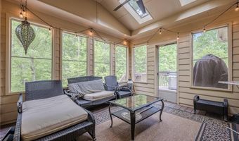 10610 Kingsmark Trl, Alpharetta, GA 30022