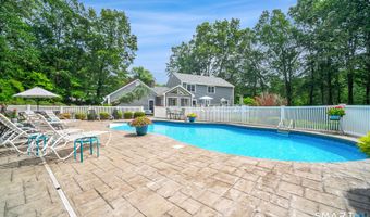 75 Hearthstone Dr, Cheshire, CT 06410