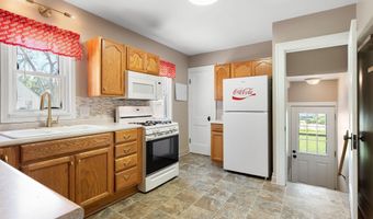 909 11th St NW, Austin, MN 55912