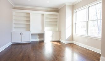 7 Dennell Dr, Lincoln, RI 02865