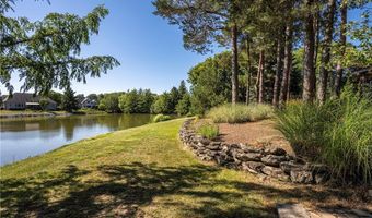 85 Galileo Dr, Amherst, NY 14221