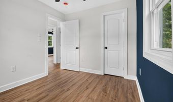 27 GLENWOOD Ave, Baltimore, MD 21228