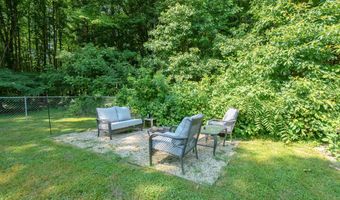 1264 M-40 St S, Allegan, MI 49010