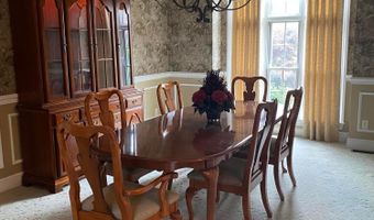 3475 Torrey Pines Dr, Akron, OH 44333