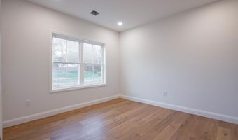 28 Dalton Dr, Barnstead, NH 03225