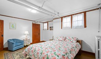 247 4TH St, Athena, OR 97813