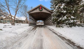 856 Bridge Crest Dr SE, Ada, MI 49301