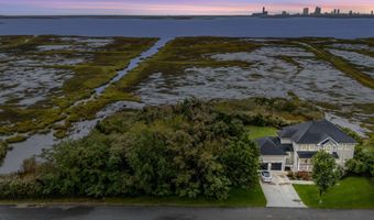 202 Burning Tree Blvd, Absecon, NJ 08201