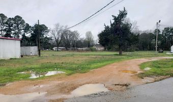 307 Panola Ave, Batesville, MS 38606