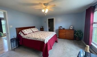 14 Grandview Dr, Berlin, NH 03570