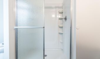 1366 N Bay Dr, Ann Arbor, MI 48103