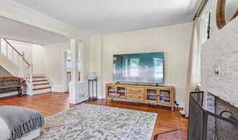 8893 LONGSWAMP Rd, Alburtis, PA 18011
