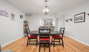39 Manorwood Dr 39, Branford, CT 06405