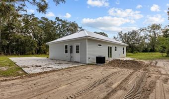 1195 Ricks St, Bell, FL 32619