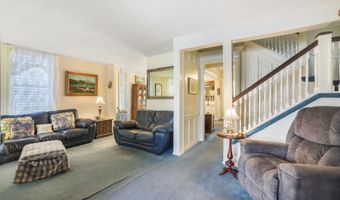 819 KENNEDY Blvd, Bayonne, NJ 07002