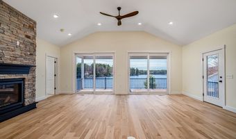 74 Lakeshore Dr, Ashburnham, MA 01430