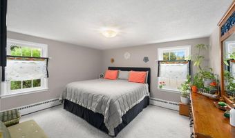 25 Hillview Ave, North Smithfield, RI 02896