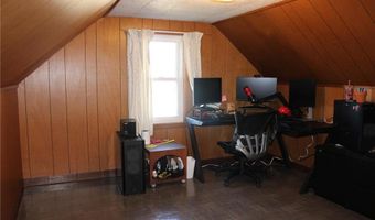 1802 10th Pl NE, Austin, MN 55912