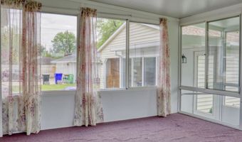 921 W WEILAND Ave, Appleton, WI 54914