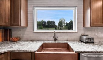 5576 Kidder Rd, Almont, MI 48003