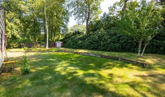 76 Country Ln, Bristol, CT 06010