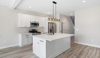 27633 Maryjane Ln E, Chesterfield, MI 48047