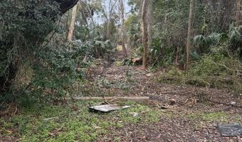 200 210 5th St, Apalachicola, FL 32320