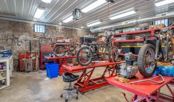 105 Couch St, Alton, MO 65606