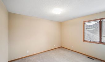 1009 NE 24th Ct, Ankeny, IA 50021