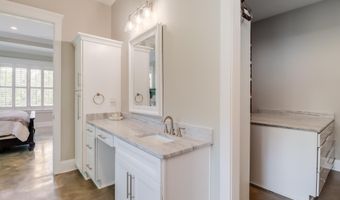 15240 Karen Rd, Biloxi, MS 39532