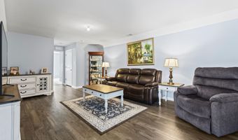 37 Black Bear Dr, Barnegat, NJ 08005