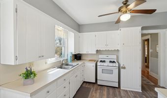 104 Highland Ave, Allegan, MI 49010