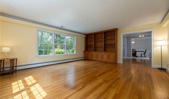 504 Shermantown Rd, North Kingstown, RI 02874