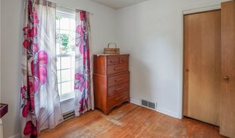 2077 Daniels Ave, Akron, OH 44312